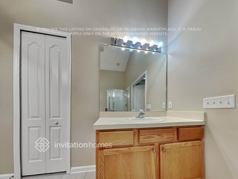 Building Photo - 11610 Misty Isle Ln