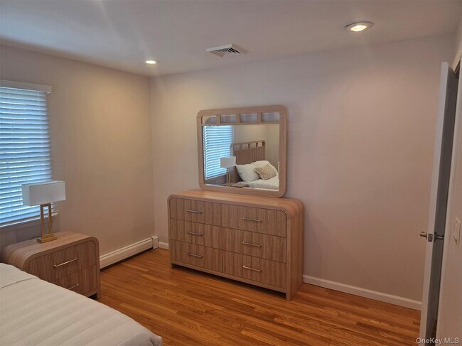 Building Photo - 29 Carriage Hill Ln