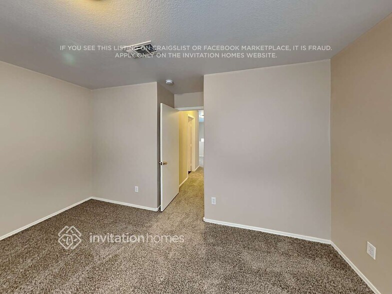 Building Photo - 6030 S Wilson Dr