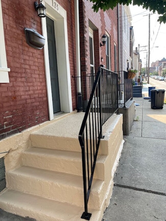 Building Photo - Cozy Home - Lawrenceville