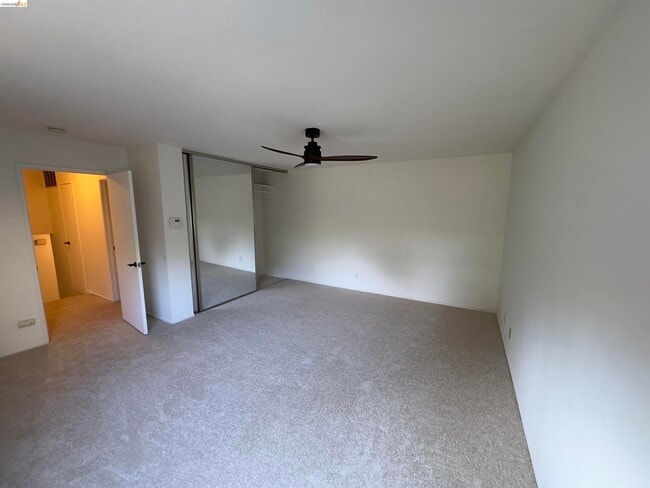 Building Photo - 3152 Heather Ridge Dr