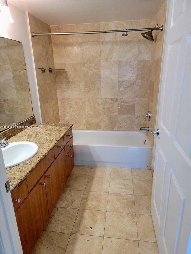 Building Photo - 201 Golden Isles Dr