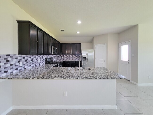 Building Photo - 29614 Breakwater Dr