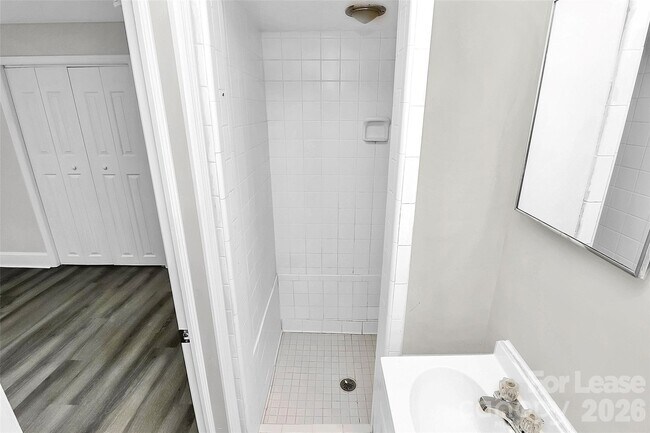 Building Photo - 2429 Marlowe Ave