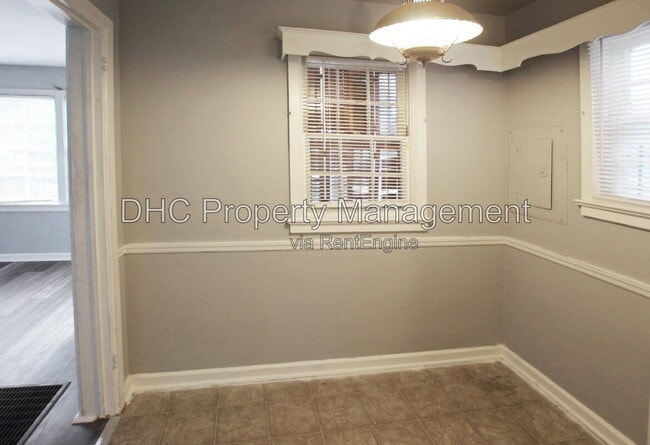 Building Photo - 1761 Tiger Flowers Dr NW