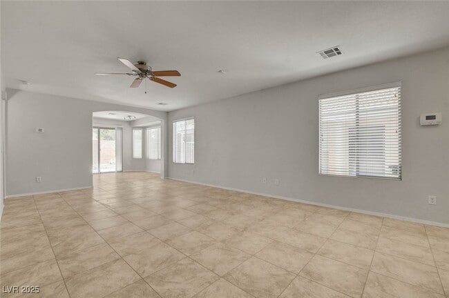 Building Photo - 5028 Nardini Ave