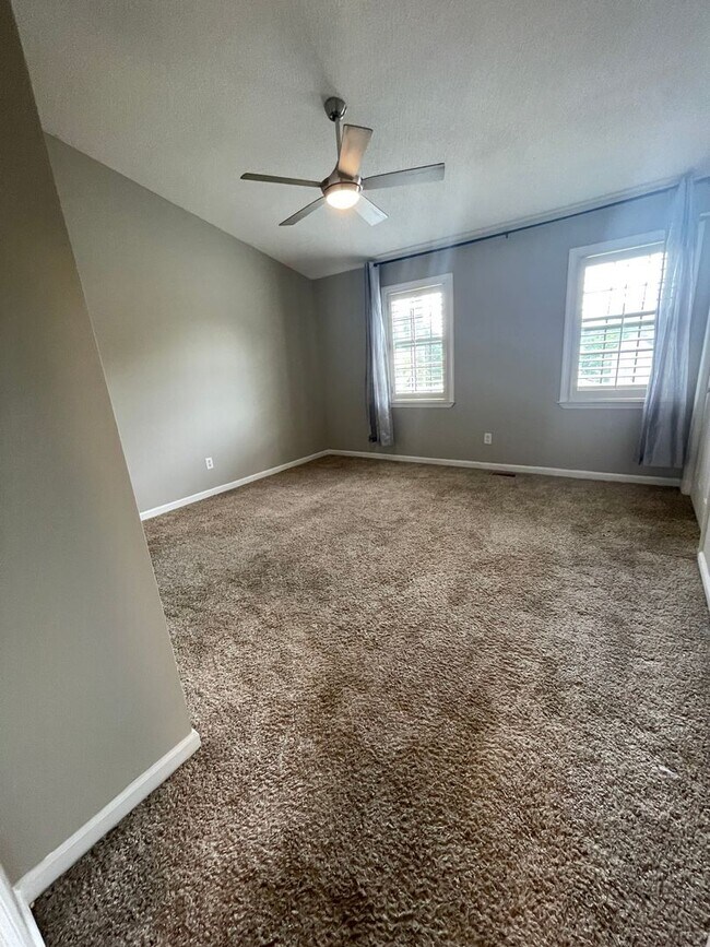 Building Photo - 3404 Doriswood Ct Antioch, TN 37013