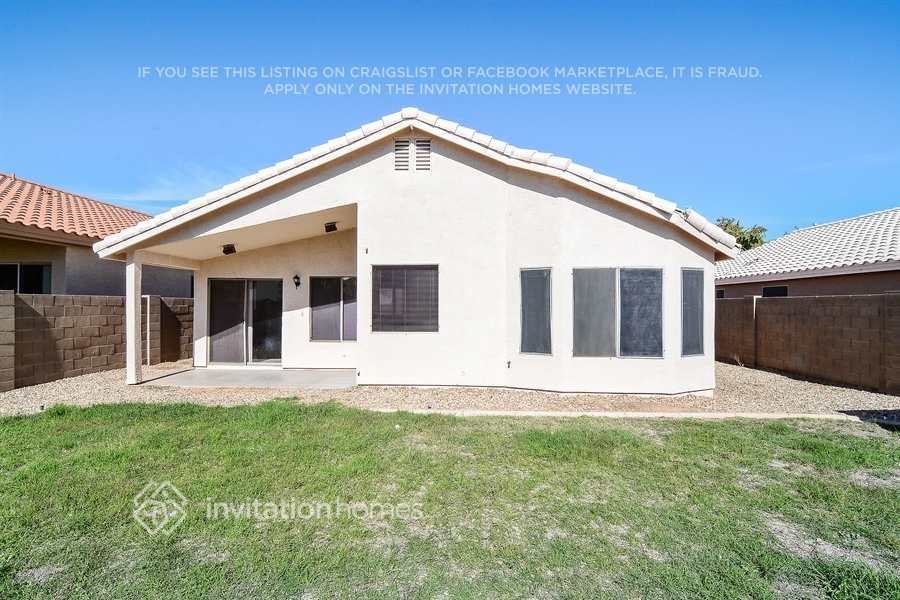 Building Photo - 8751 W Adam Ave
