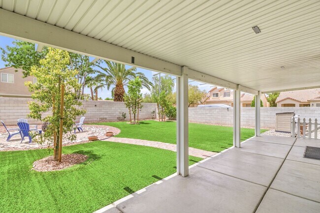 Building Photo - Corner Lot 3 Bed, 2 Bath Retreat with RV Parking, Solar & Backyard Fire Pit Vibes