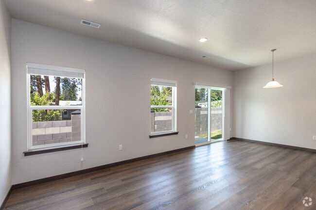Interior Photo - Maplewood Villas
