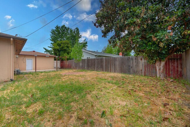 Building Photo - 1757 Wakefield Way
