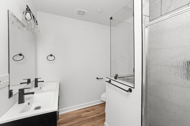 Building Photo - Beautifully Renovated Brick Home in a Quiet, Established Neighborhood