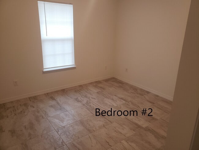 Building Photo - 5666 United Ct