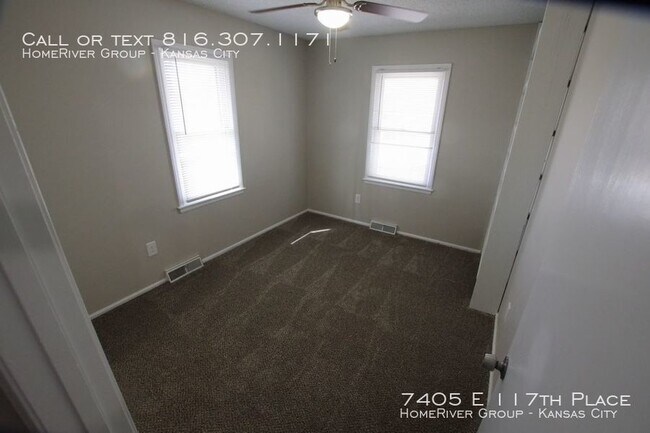 Building Photo - 3 br / 2 ba ready for immediate move in!
