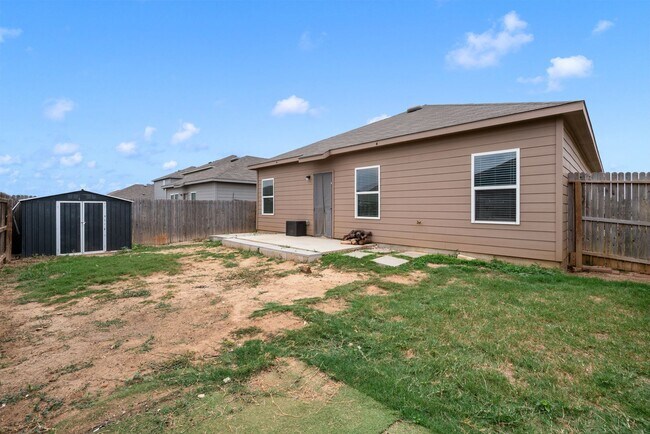 Building Photo - Charming 4-Bedroom Home in Elmendorf!