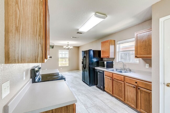 Building Photo - 4501 Jake Spoon Dr