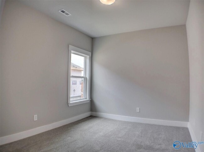 Building Photo - 439 Ripple Lk Dr SW