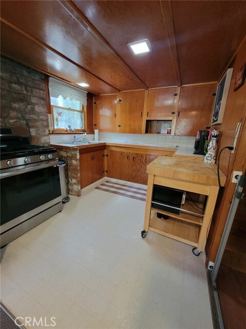 Building Photo - 9355 Canyon Dr