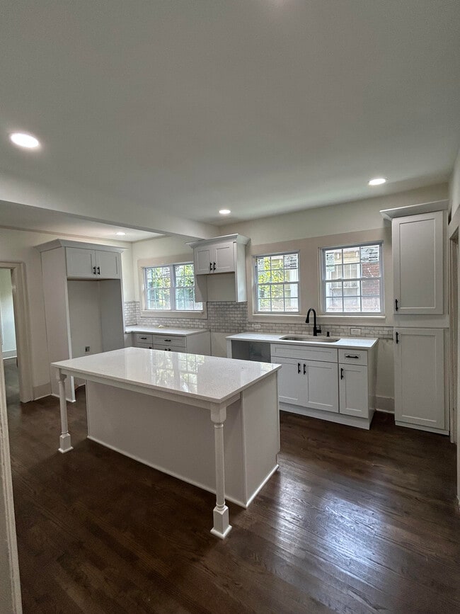 Building Photo - 1508 43rd Street Ensley