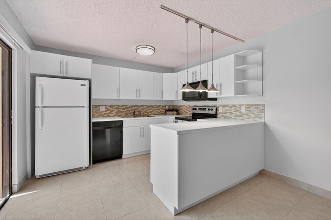 Building Photo - 3312 Spanish Wells Dr