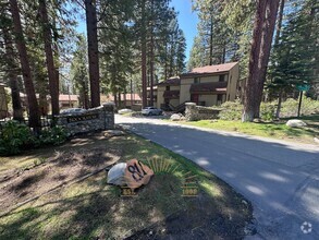 Building Photo - 2 Bedroom in Brookstone - Great Lower Elev...