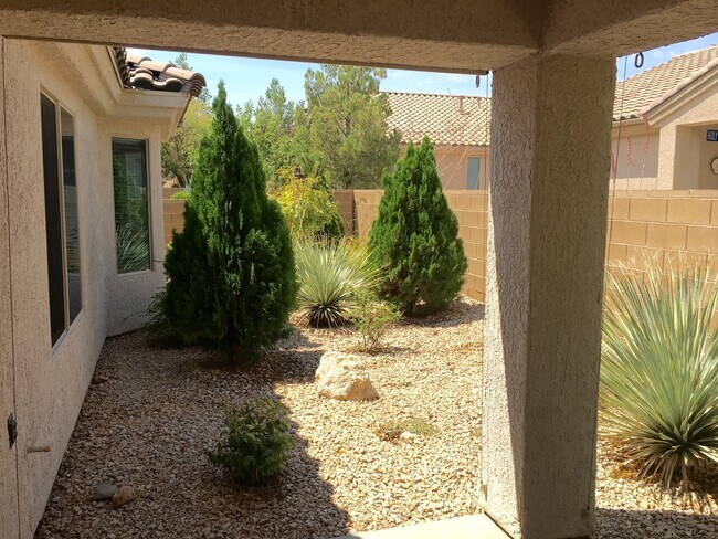 Building Photo - 4472 Peaceful River Dr