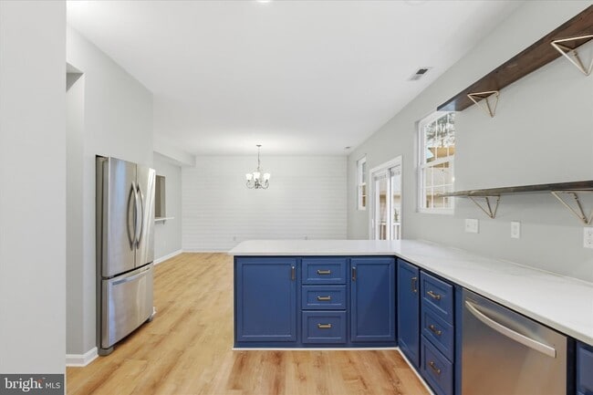 Building Photo - 5534 Franklin Blvd