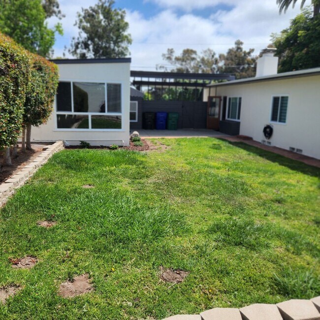 Building Photo - Charming Morley Field 3 bed 2 bath Home, p...