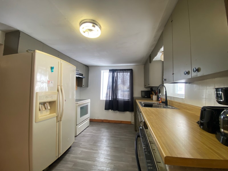 Building Photo - 224 Garfield St