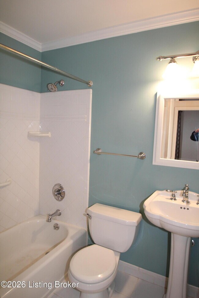 Building Photo - 3026 Kaye Lawn Dr