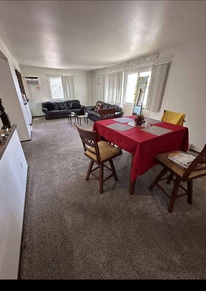 Building Photo - 305 Knightsbridge Rd