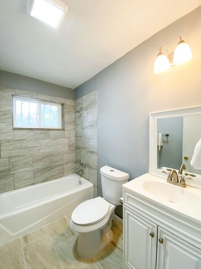 Building Photo - UNIVERSITY PARK