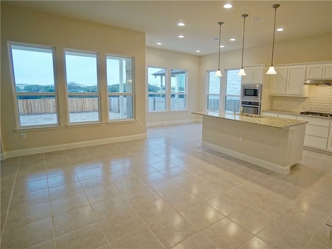Building Photo - 14928 Iveans Way