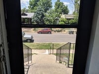 Building Photo - West Wash Park 2/1 Lots of Light, Mountain View and Reserved Parking!!