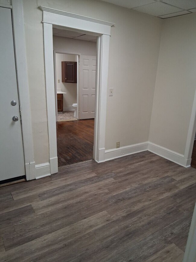 Building Photo - ADR Rentals Gephart