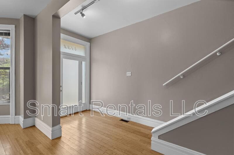 Building Photo - 4133 Laclede Ave