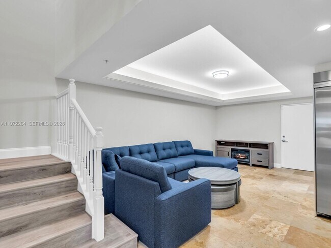 Building Photo - 2051 SE 3rd St