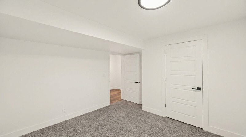 Building Photo - 9073 Elmhearst Dr