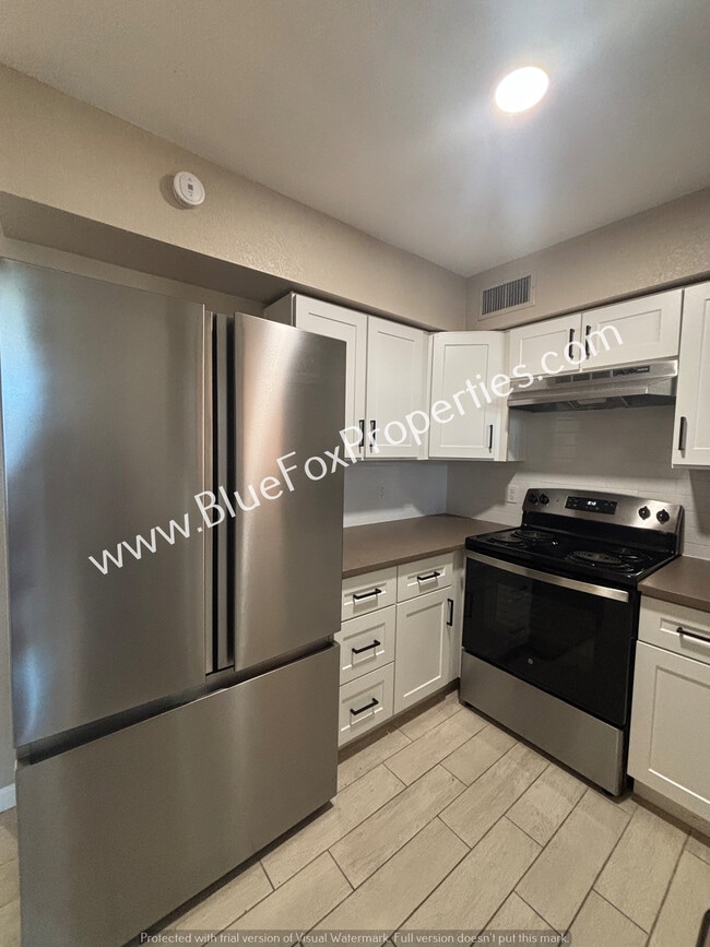 Building Photo - 8337 E Placita Prado