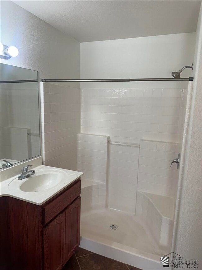 Building Photo - 3182 S Ragen Dr