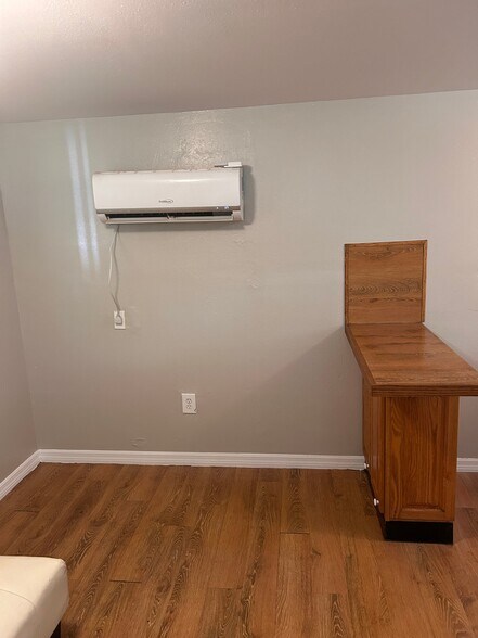 Building Photo - 7939 Cadillac Ave