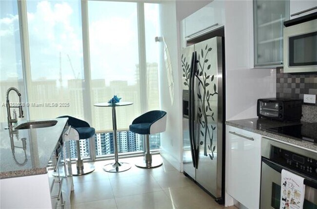 Building Photo - 888 Biscayne Blvd