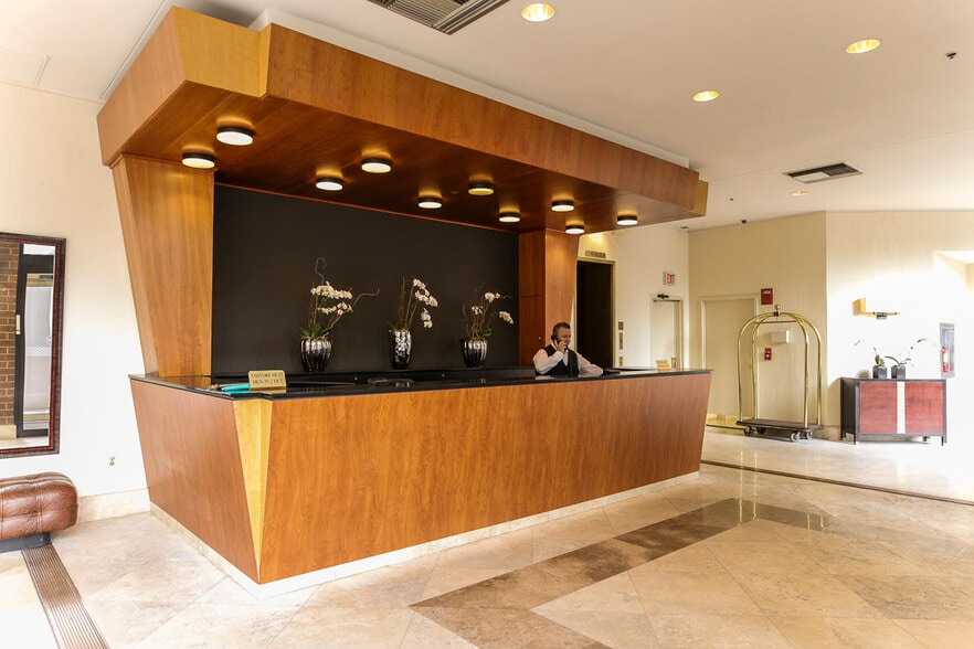 24-hour concierge services - 233 S 6th St