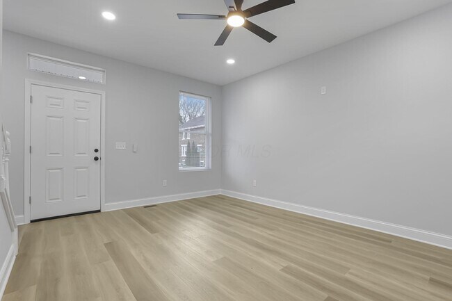 Building Photo - 961 Heyl Ave