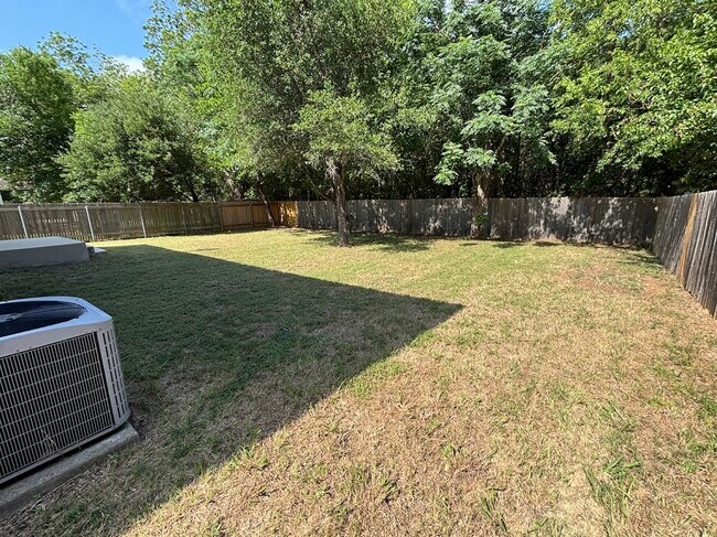 Building Photo - 10236 Grizzly Oak Dr