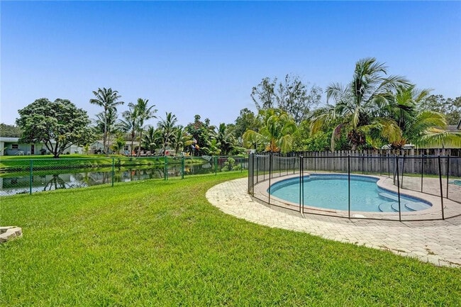 Building Photo - 5170 SW 89th Terrace