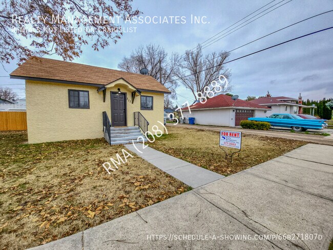 Primary Photo - Private 1 Bedroom House in Caldwell