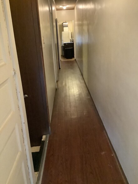 2nd Floor - 411 Atwood St
