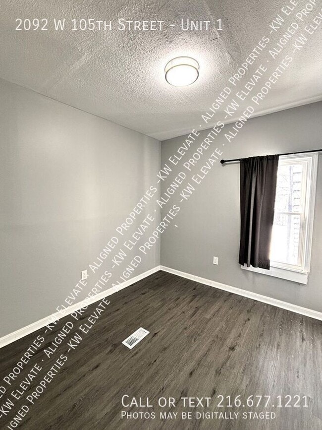 Building Photo - 2092 W 105th St