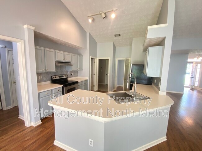 Building Photo - 452 Antler Ln